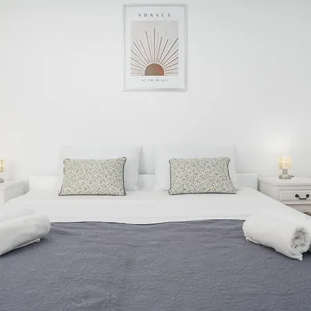 9th Floor Apartman
